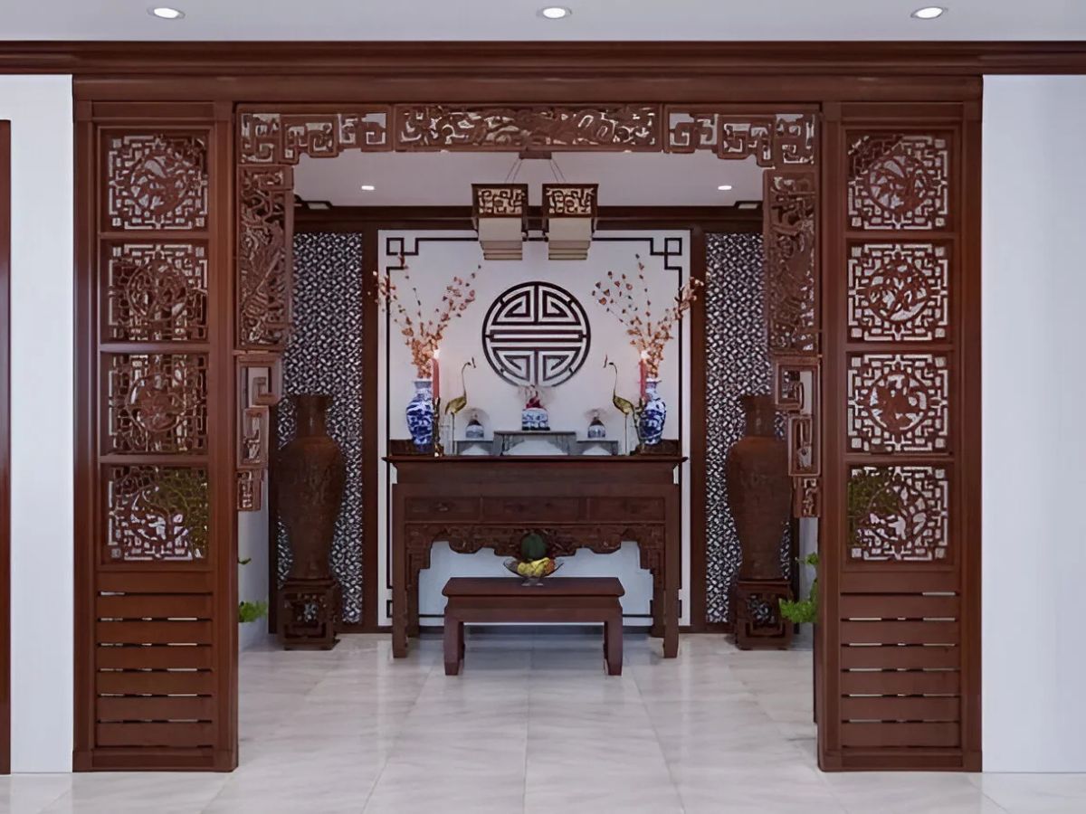 vách ngăn phòng thờ với phòng khách