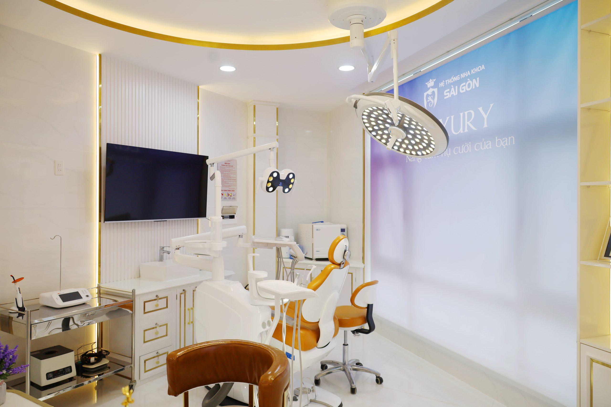 Phòng điều trị thiết kế theo phong cách tân cổ điển, chú trọng chi tiết trang trí và tỷ lệ không gian (nguồn: sưu tầm)